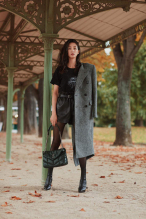  张钧甯户外写真