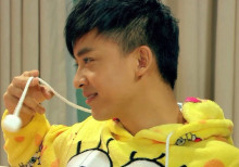 《爱情公寓4》饰 张伟 《爱情公寓4》饰 张伟