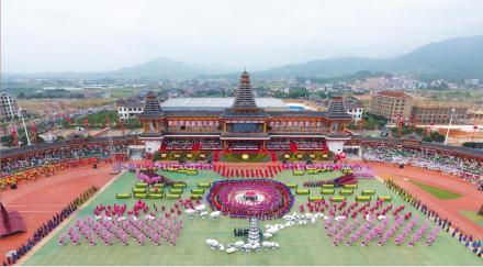 靖州苗族侗族自治县成立30周年庆祝大会
靖州苗族侗族自治县成立30周年庆祝大会