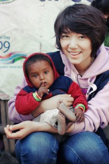 朴信惠献爱心 朴信惠献爱心