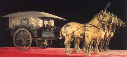 陕西临潼出土的铜车马【秦代】 陕西临潼出土的铜车马【秦代】