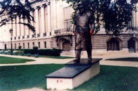 丘吉尔铜像 丘吉尔铜像