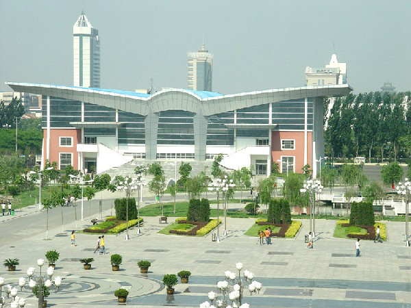 晋安路校区体育馆