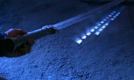 凌厉刚猛,无坚不摧 凌厉刚猛,无坚不摧