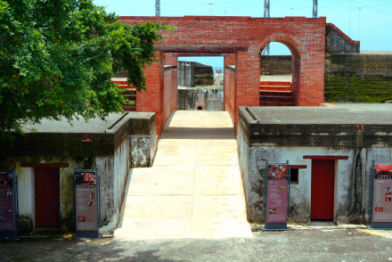 高雄市的旗后炮台,炮台建筑是清末台湾海防的一大特色 高雄市的旗后炮台,炮台建筑是清末台湾海防的一大特色