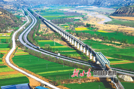 庆阳公路铁路交通网络初步形成 庆阳公路铁路交通网络初步形成