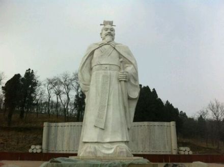 刘裕雕像 刘裕雕像