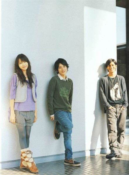 三位主演 三位主演