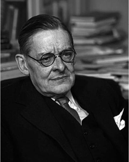 托马斯·斯特尔那斯·艾略特
托马斯·斯特尔那斯·艾略特