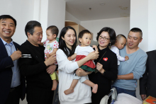 董璇出席情系牡丹江活动