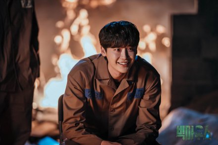 《黑话律师》朴昌浩 《黑话律师》朴昌浩