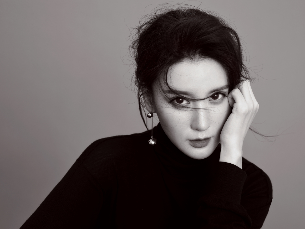 张萌荣获2004环球小姐中国总决赛冠军 张萌荣获2004环球小姐中国总决赛冠军