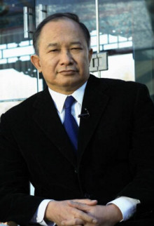 吴宇森出席活动照 吴宇森出席活动照