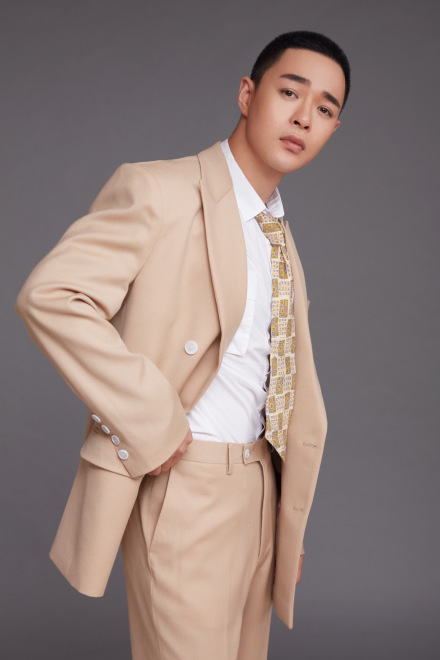 董春辉与妻子举办婚礼 董春辉与妻子举办婚礼