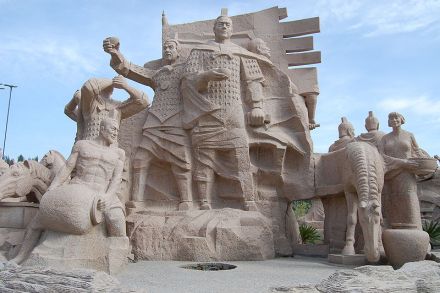 酒泉市的霍去病雕像
酒泉市的霍去病雕像