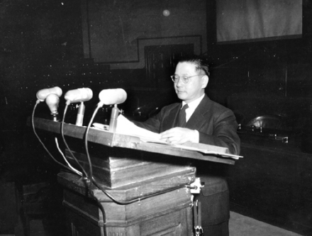 向哲浚在法庭上陈词 向哲浚在法庭上陈词