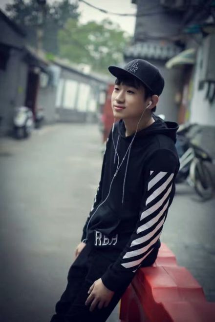 “洪荒少年”李昊城 “洪荒少年”李昊城