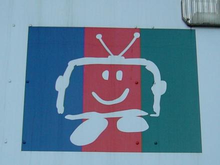 台视转播车上的第一代台视宝宝 台视转播车上的第一代台视宝宝