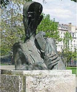 莫里亚克雕塑 莫里亚克雕塑