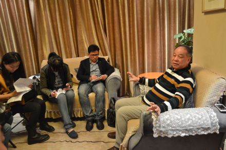 刘心武就《飘窗》接受记者采访 刘心武就《飘窗》接受记者采访