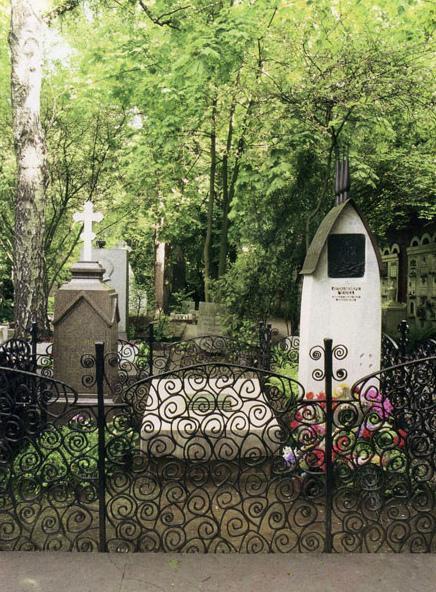 契诃夫与夫人之墓 契诃夫与夫人之墓