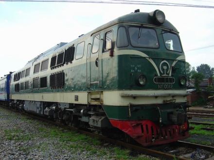 液力传动的火车
液力传动的火车