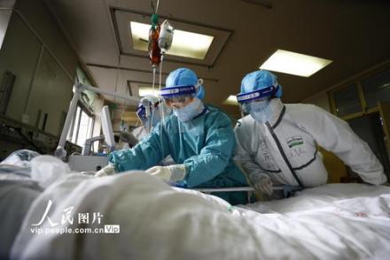 救治新型冠状病毒肺炎患者 救治新型冠状病毒肺炎患者