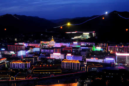 平顺县城夜景 平顺县城夜景