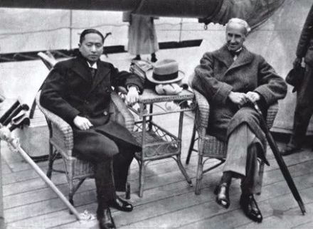 1932年4月14日,顾维钧(左)与国际联盟调查委员在大连 1932年4月14日,顾维钧(左)与国际联盟调查委员在大连