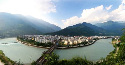 平武县城全景 平武县城全景