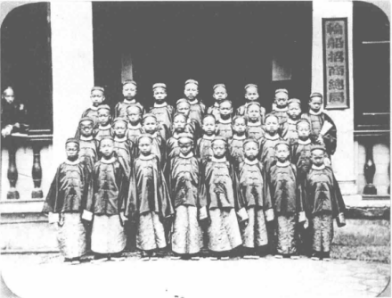1872年首批赴美留学生合影 1872年首批赴美留学生合影