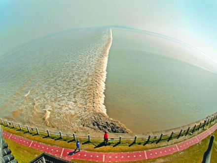 钱塘江一线潮 钱塘江一线潮