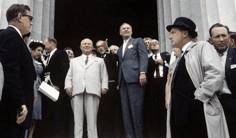 赫鲁晓夫访美期间与艾森豪威尔合影