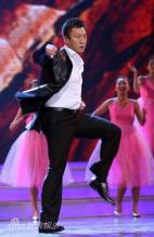 孙红雷表演霹雳舞