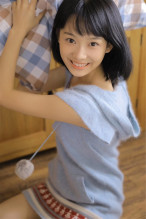 鲁照华清新写真