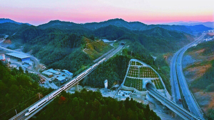 衢九铁路穿越赣北山区 衢九铁路穿越赣北山区