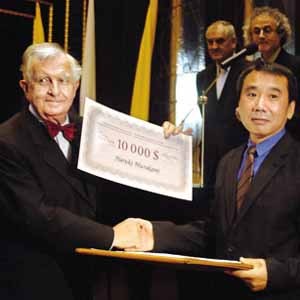 村上春树获得卡夫卡奖
村上春树获得卡夫卡奖