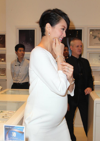 准妈妈梁咏琪 准妈妈梁咏琪