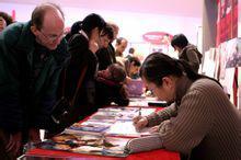 颜大在欧洲签售 颜大在欧洲签售