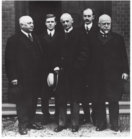 洛克菲勒团队第三次考察合影 洛克菲勒团队第三次考察合影