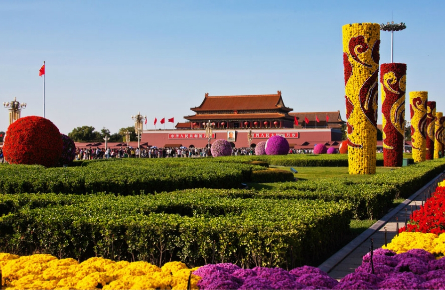 节日的天安门广场