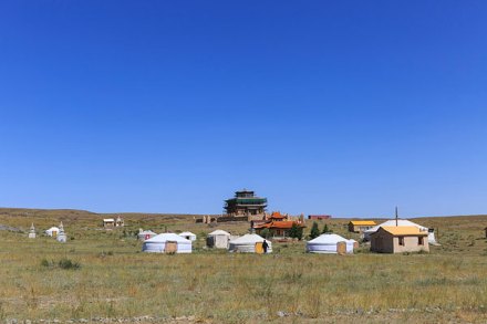 戈壁上的蒙古包 戈壁上的蒙古包