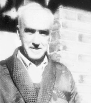 司徒雷登在囚所留影 司徒雷登在囚所留影