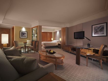 君悦豪华客房
君悦豪华客房