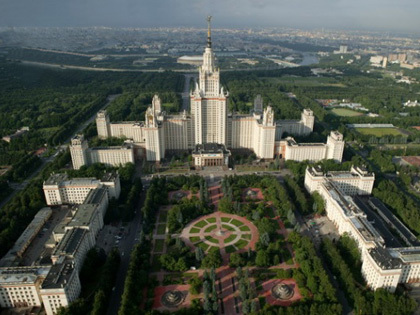 鸟瞰——莫斯科罗蒙诺索夫国立大学 鸟瞰——莫斯科罗蒙诺索夫国立大学