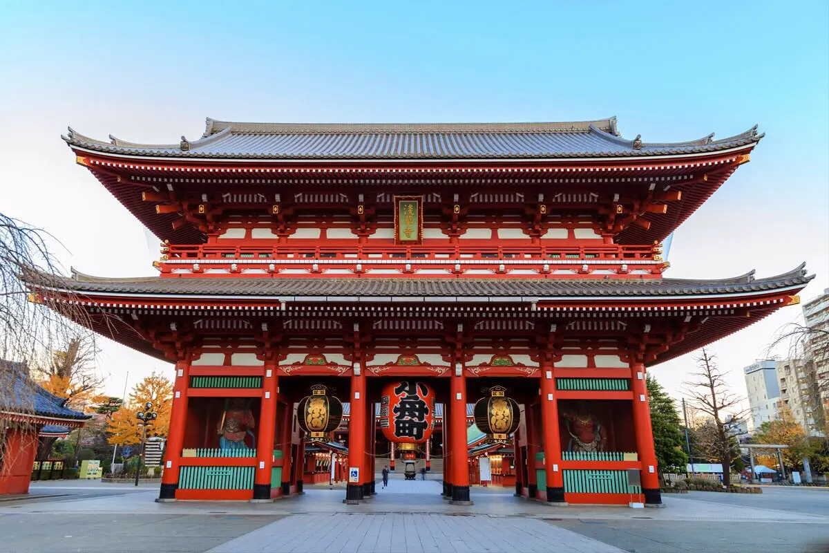 浅草寺，位于东京都