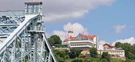 蓝色奇迹大桥 蓝色奇迹大桥