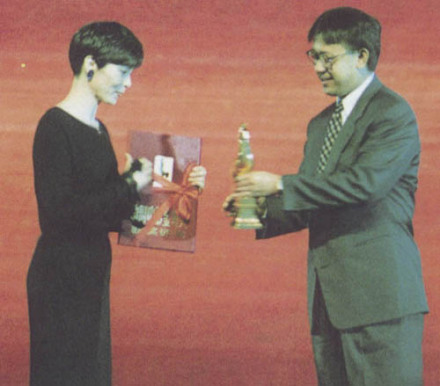 金鸡奖影后之最——潘虹 金鸡奖影后之最——潘虹