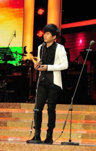 张杰中歌榜获奖