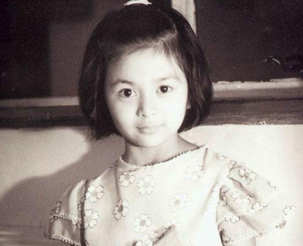 关之琳童年照 关之琳童年照